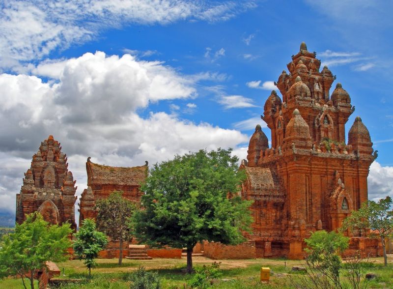 Phan Rang - Tháp Chàm - Biển Ninh Chữ - Vịnh Vĩnh Hy
